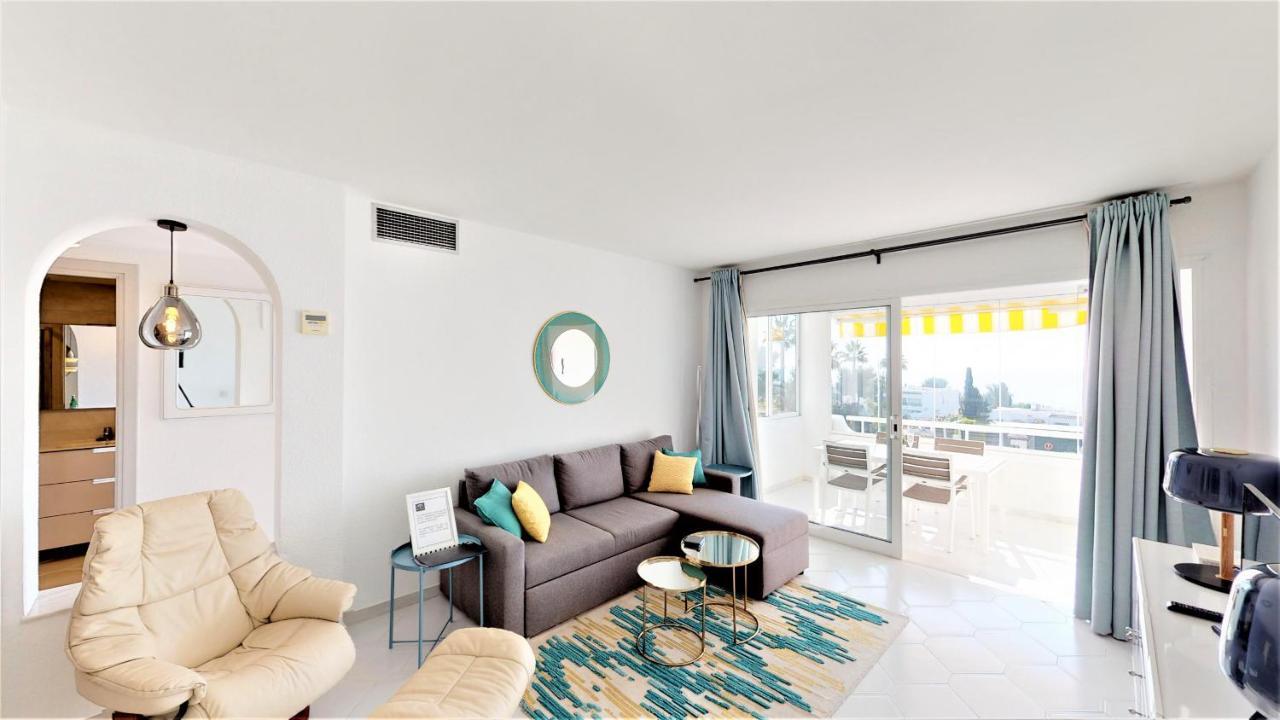 Floor - Amazing Sea View Apartment Sitio de Calahonda